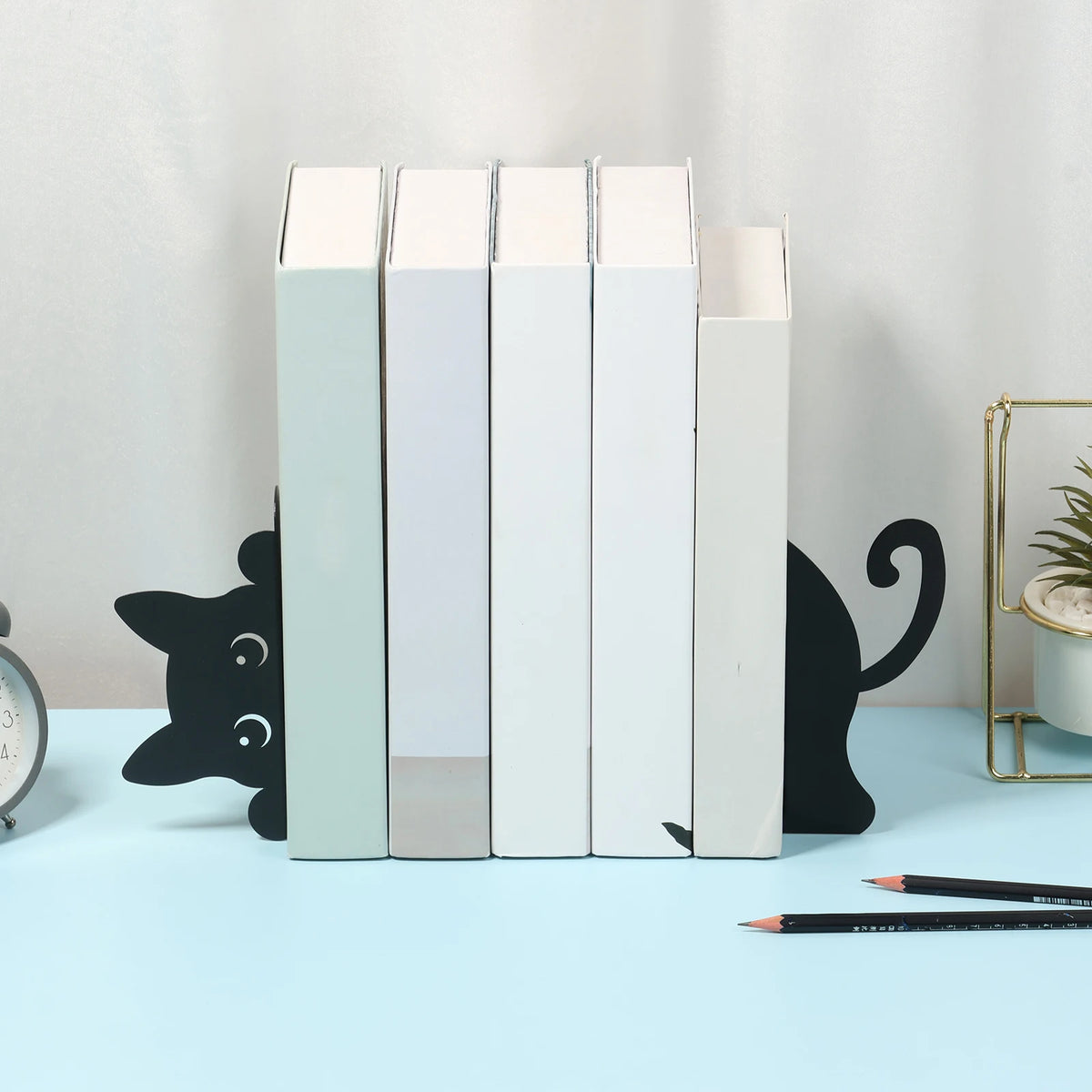 2pcs Black Cat Bookend Metal Creative Peeping Cat Design Bookends for Bookshelf Shelf, Home, Study Room, School Bookends