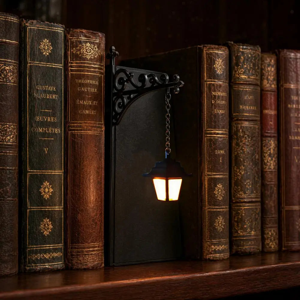 Bookshelf Decorative Lamp Book Scented Lamp Library Lantern Decorative Bookshelf Vintage Fantasy Book Nook Lamp for Bookworms